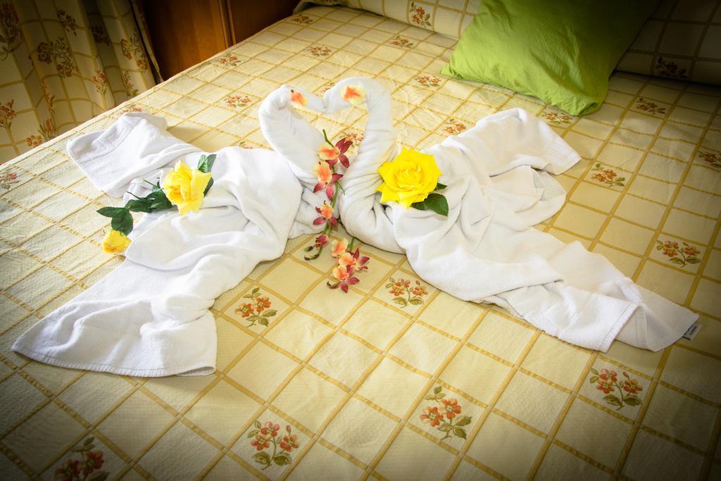 Hostal Malia Кониль-де-ла-Фронтера Экстерьер фото