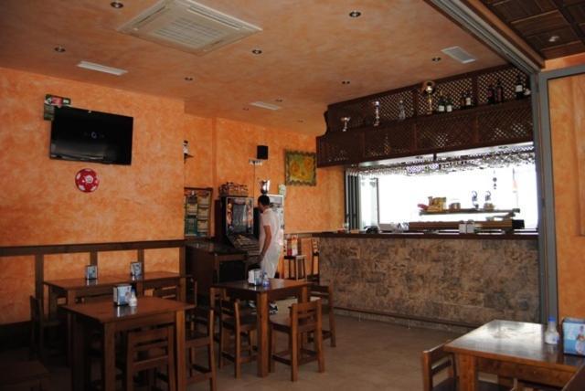 Hostal Malia Кониль-де-ла-Фронтера Экстерьер фото